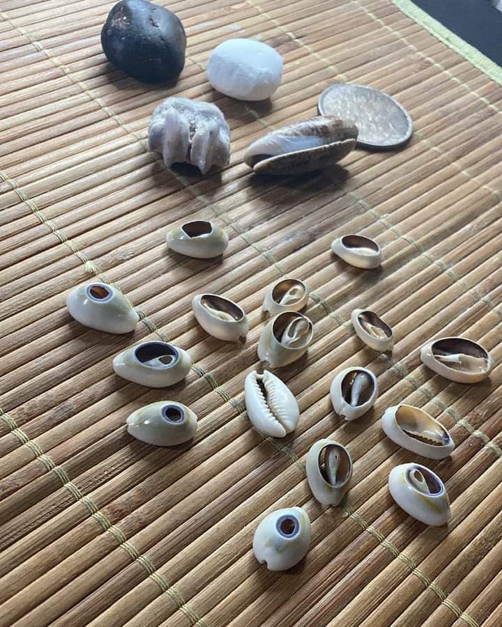 Diloggun Consultations